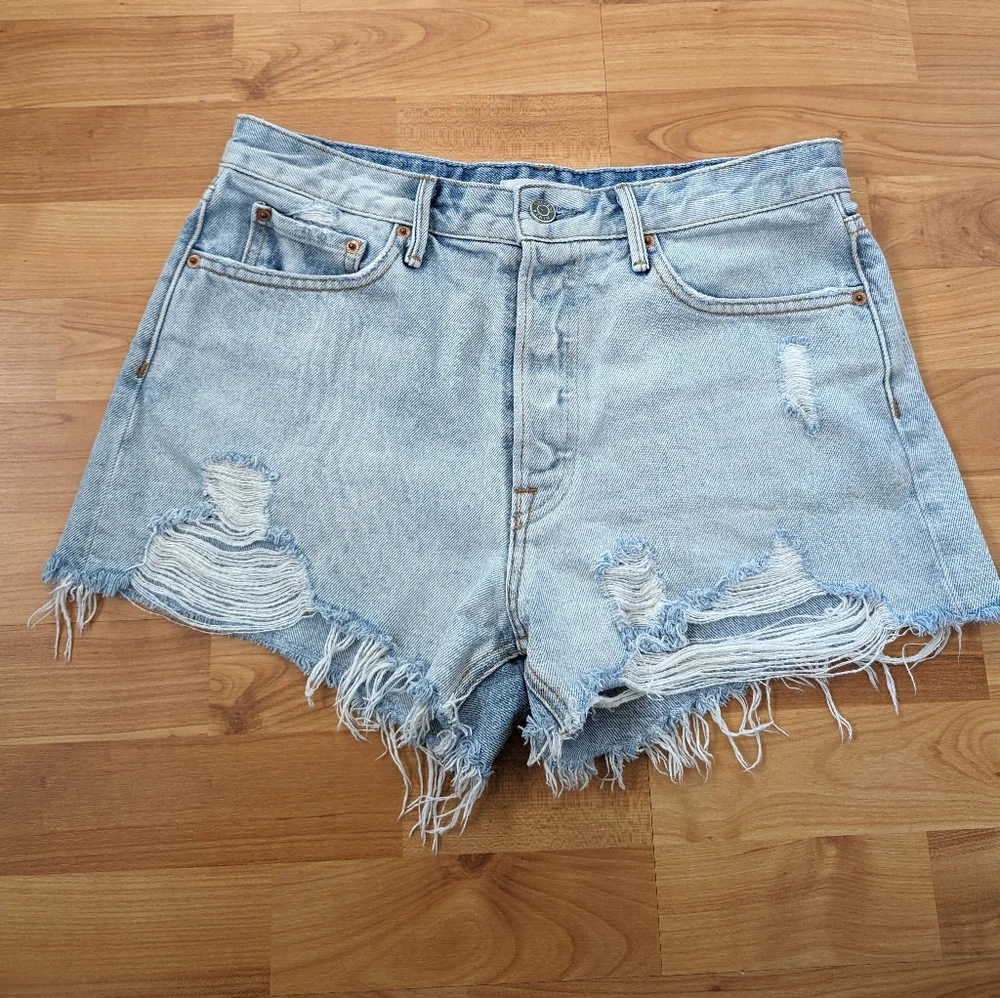 GRLFRND Helena Jean Shorts 28 High Rise Cut Off  Kiki Distressed